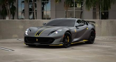 Ferrari 812 Superfast - Grey on Black