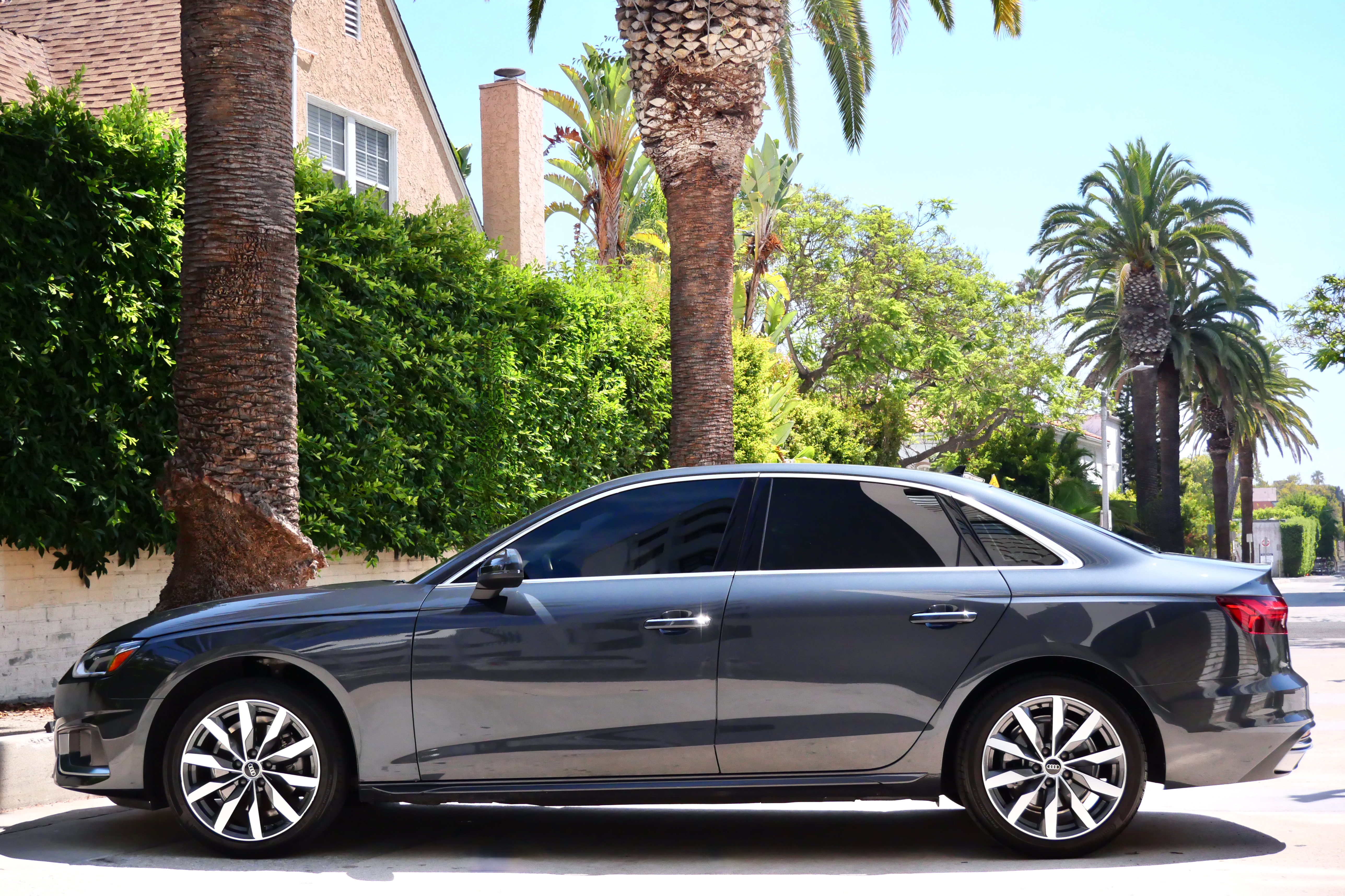  Audi A4 Quattro - Grey on Black