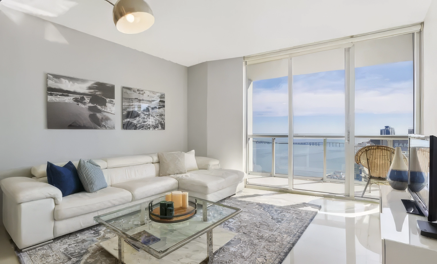 Icon Brickell 2 Bedroom Ocean View Presidential Deluxe - $700