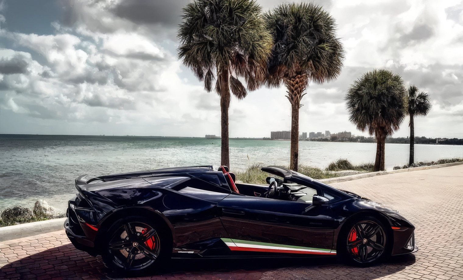 Lamborghini Huracan EVO Spyder – Nero Noctis on Rosso (Gloss Black on Red)