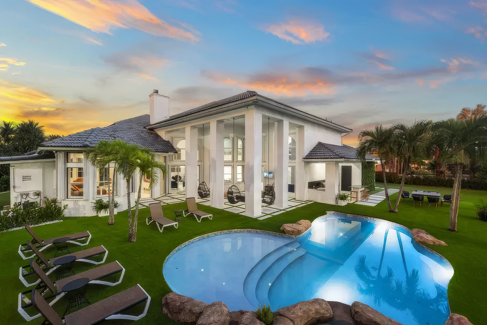 Villa Terra - $2,300