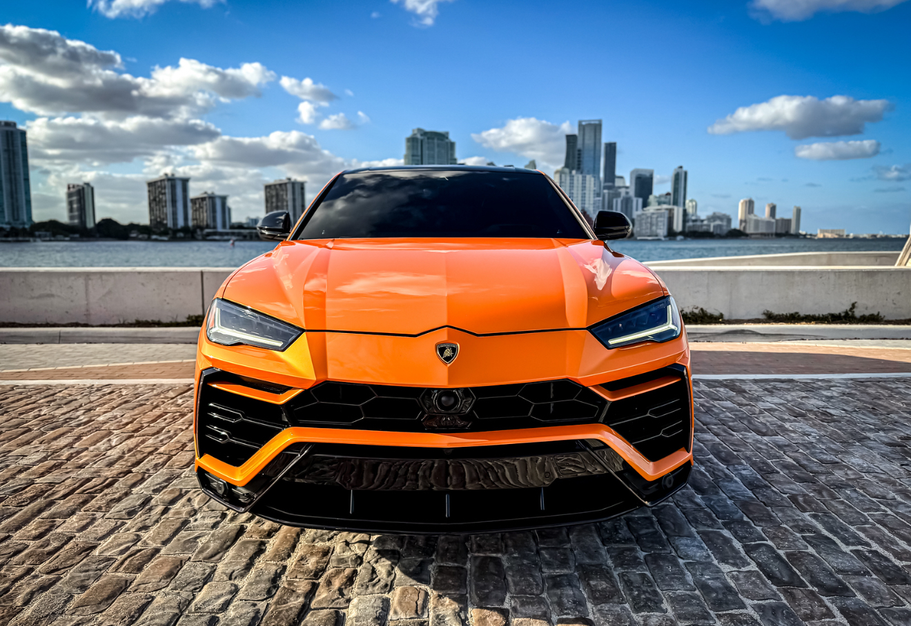 Lamborghini Urus - Orange on Black & Orange