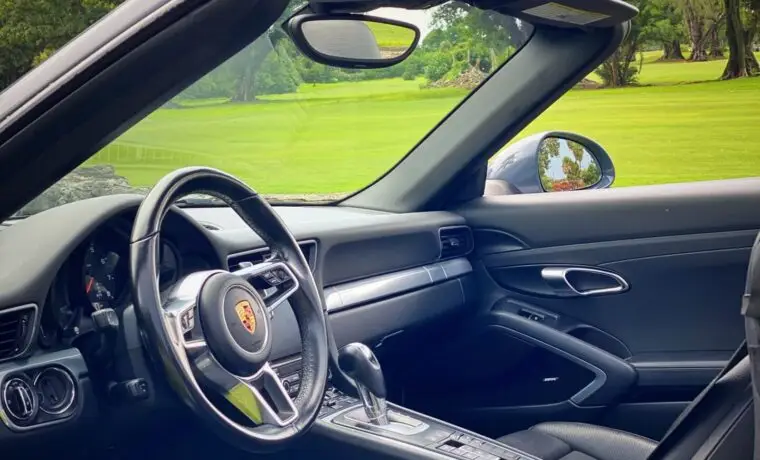 Porsche 911 Carrera Cabriolet – Gray on Black
