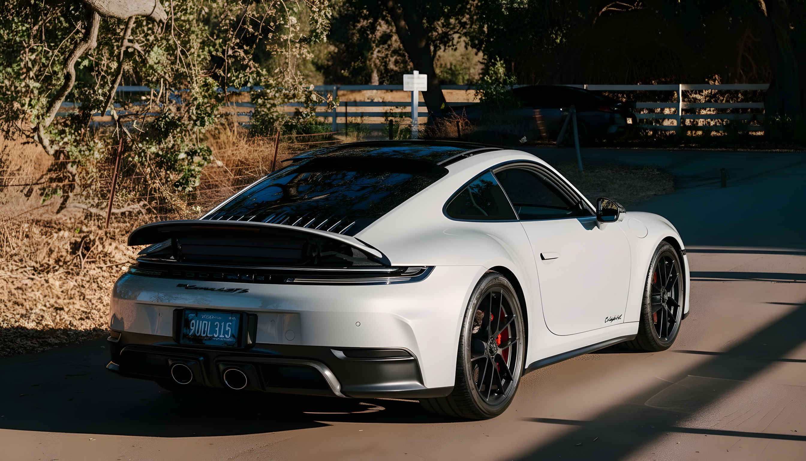 Porsche 911 Carrera 4 GTS (992.2) - Carrara White Metallic over Navy Blue