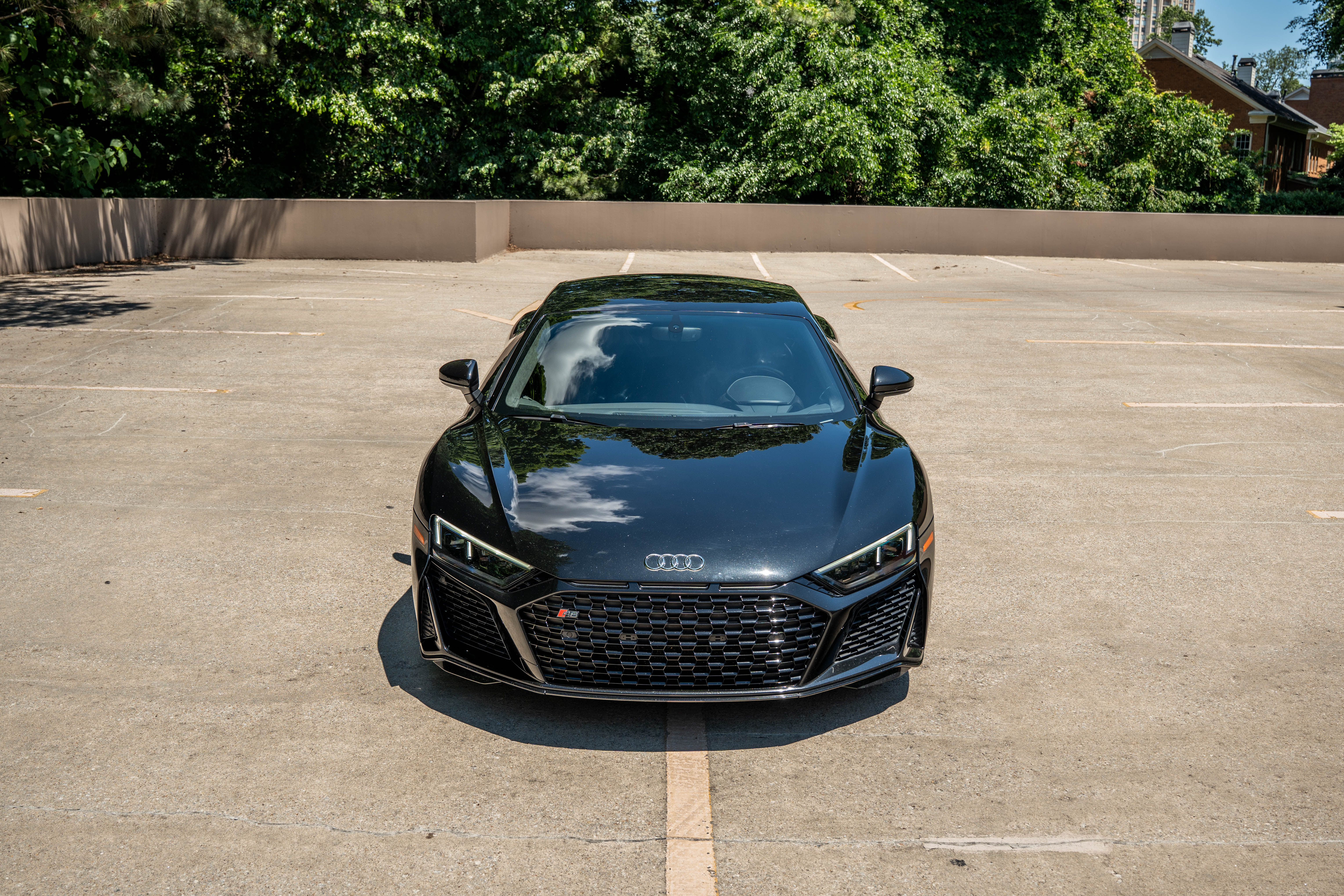 Audi R8 - Mythos Black Metallic on Black 