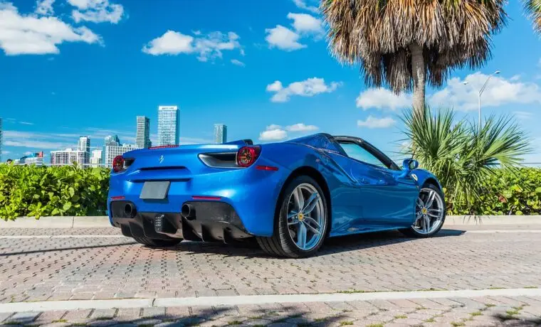 Ferrari 488 – Blue on Black