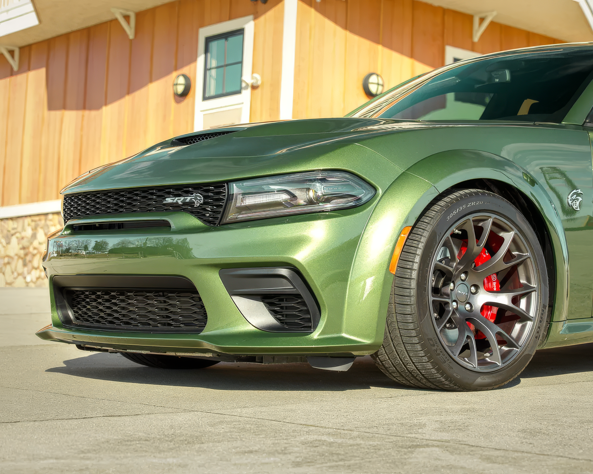 Dodge Charger SRT Hellcat - F8 Green on Black