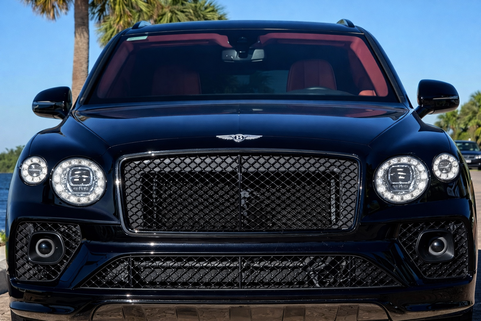 Bentley Bentayga – Onyx Black on Hotspur