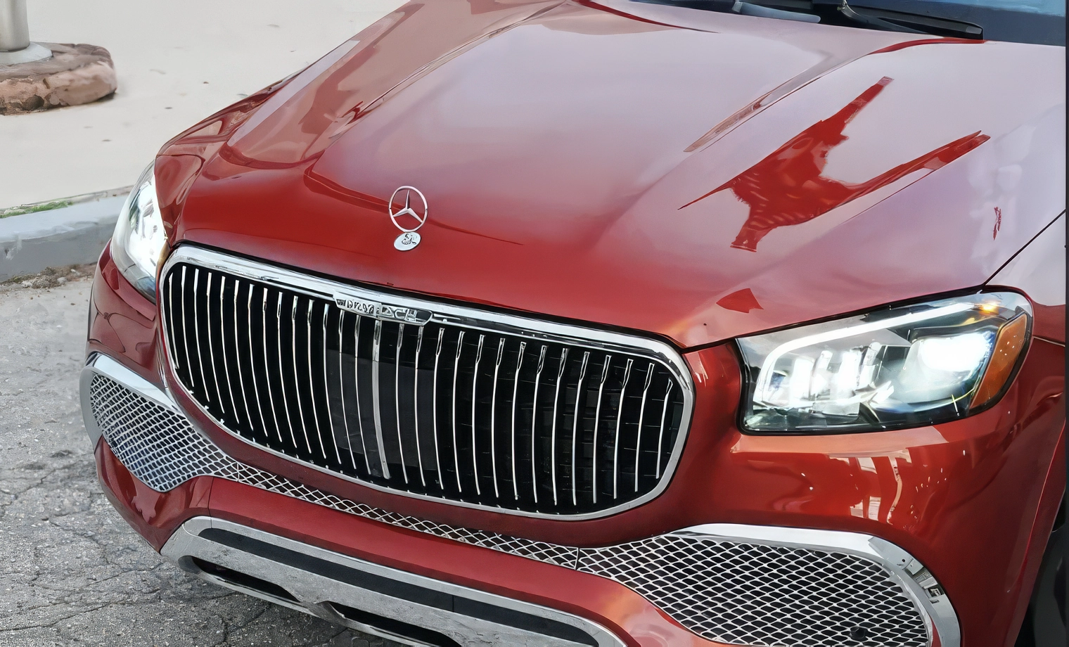 Maybach GLS 600 – MANUFAKTUR Rubellite Red Metallic on Black