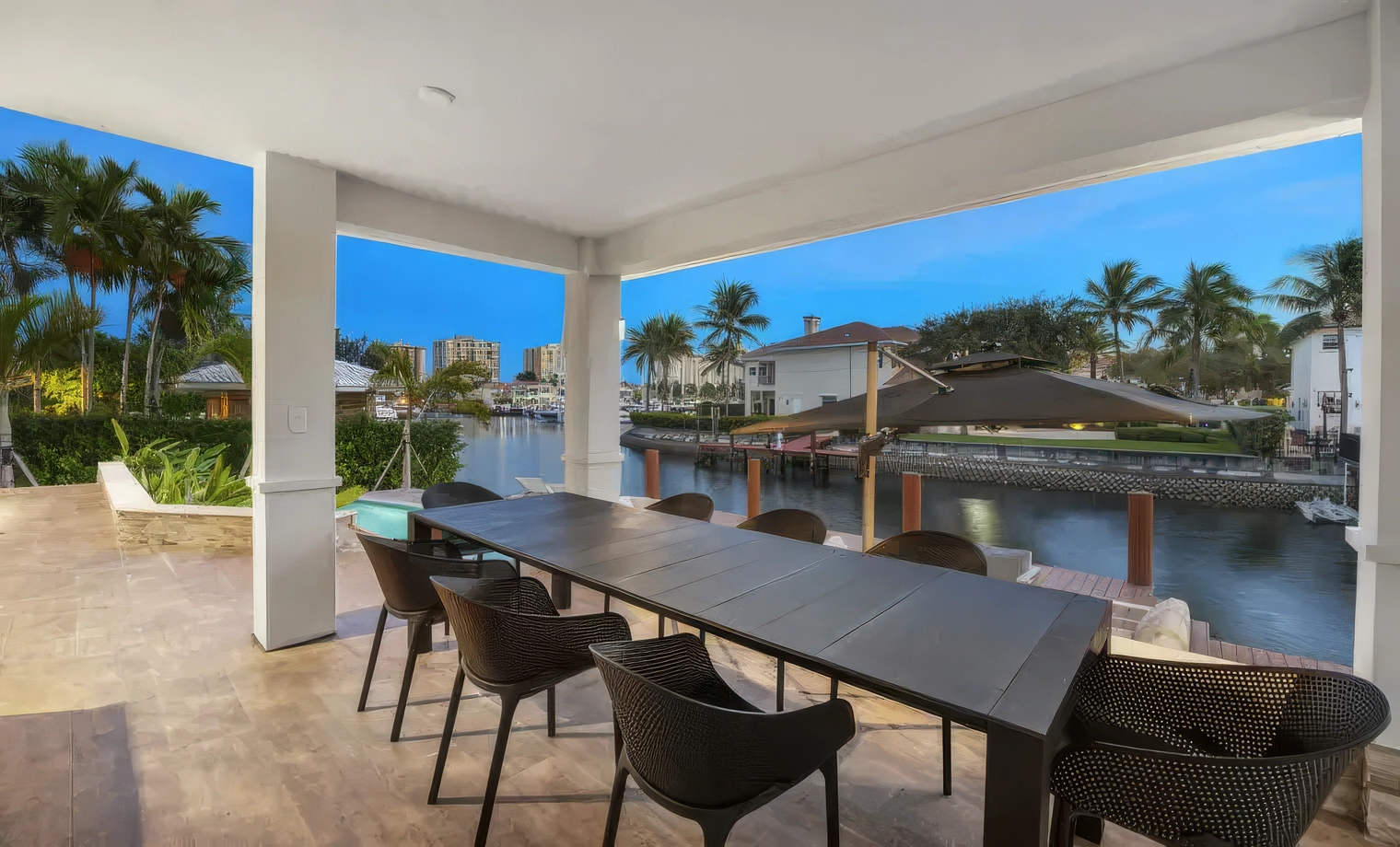 Villa Costa - $1,925