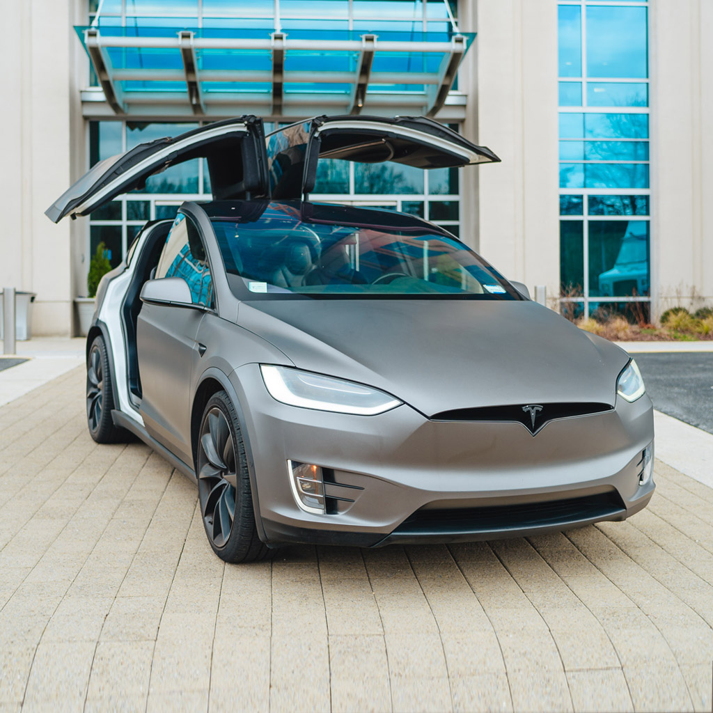 Tesla Model X - Gray on Black