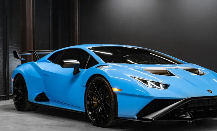 Lamborghini Huracán STO — Blue on Black with Yellow Accents