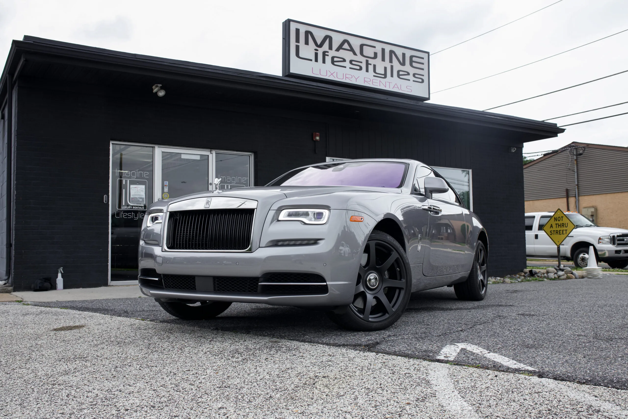Rolls-Royce Wraith - Jubilee Silver on Black