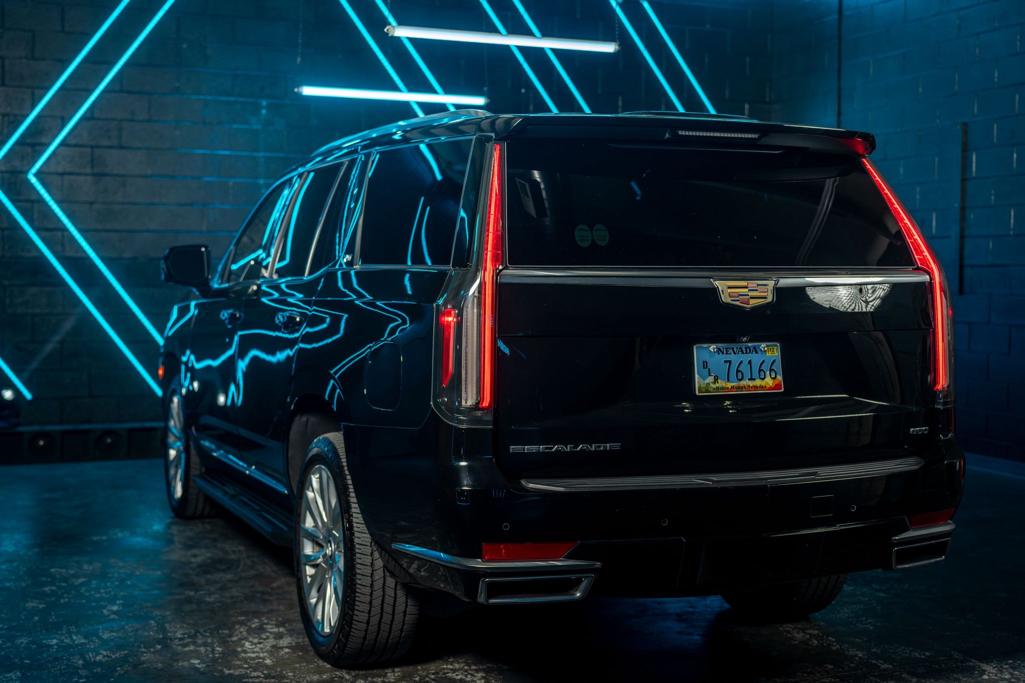 Cadillac Escalade - Black on Black w/ Wood Trim