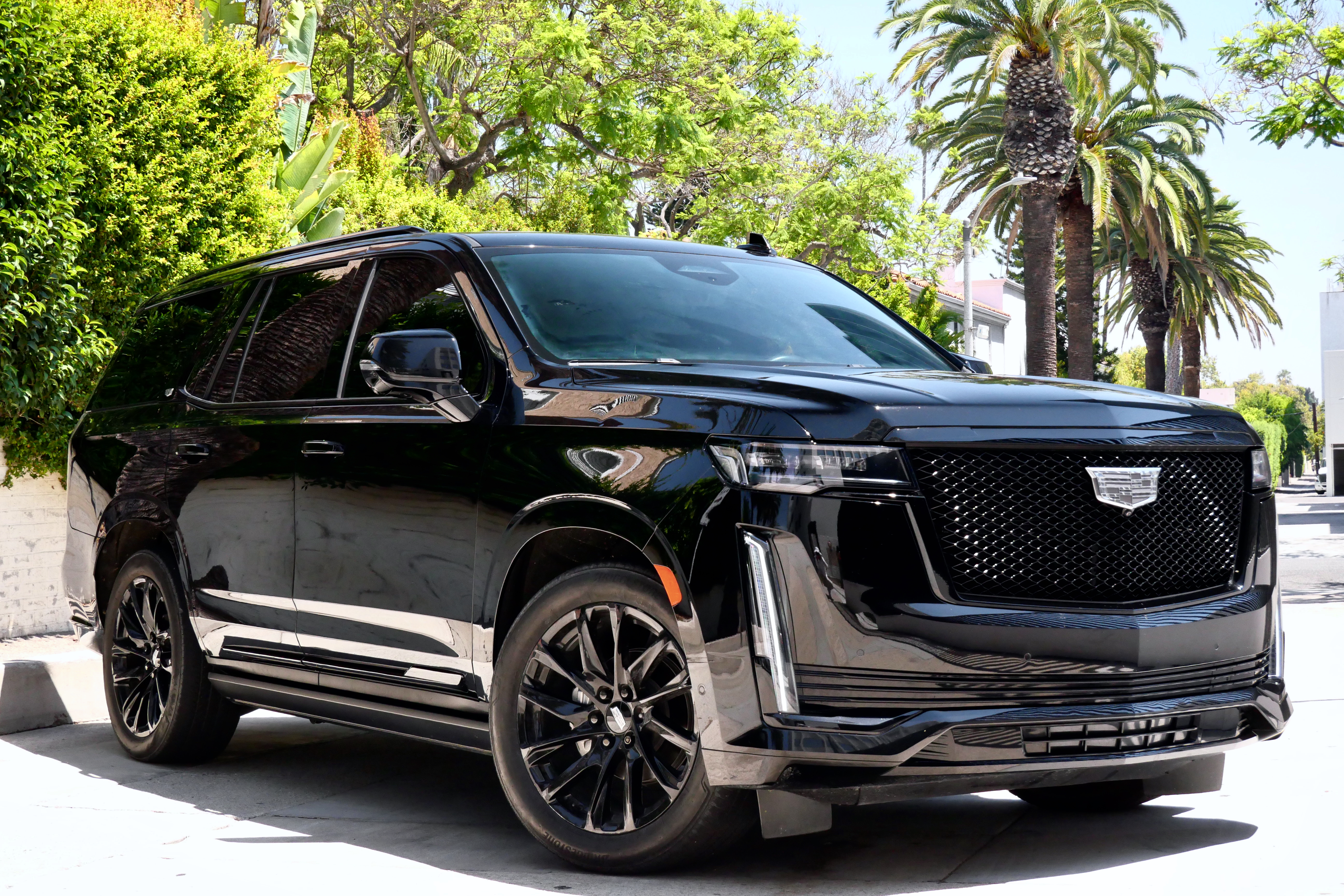 Cadillac Escalade - Black on Black