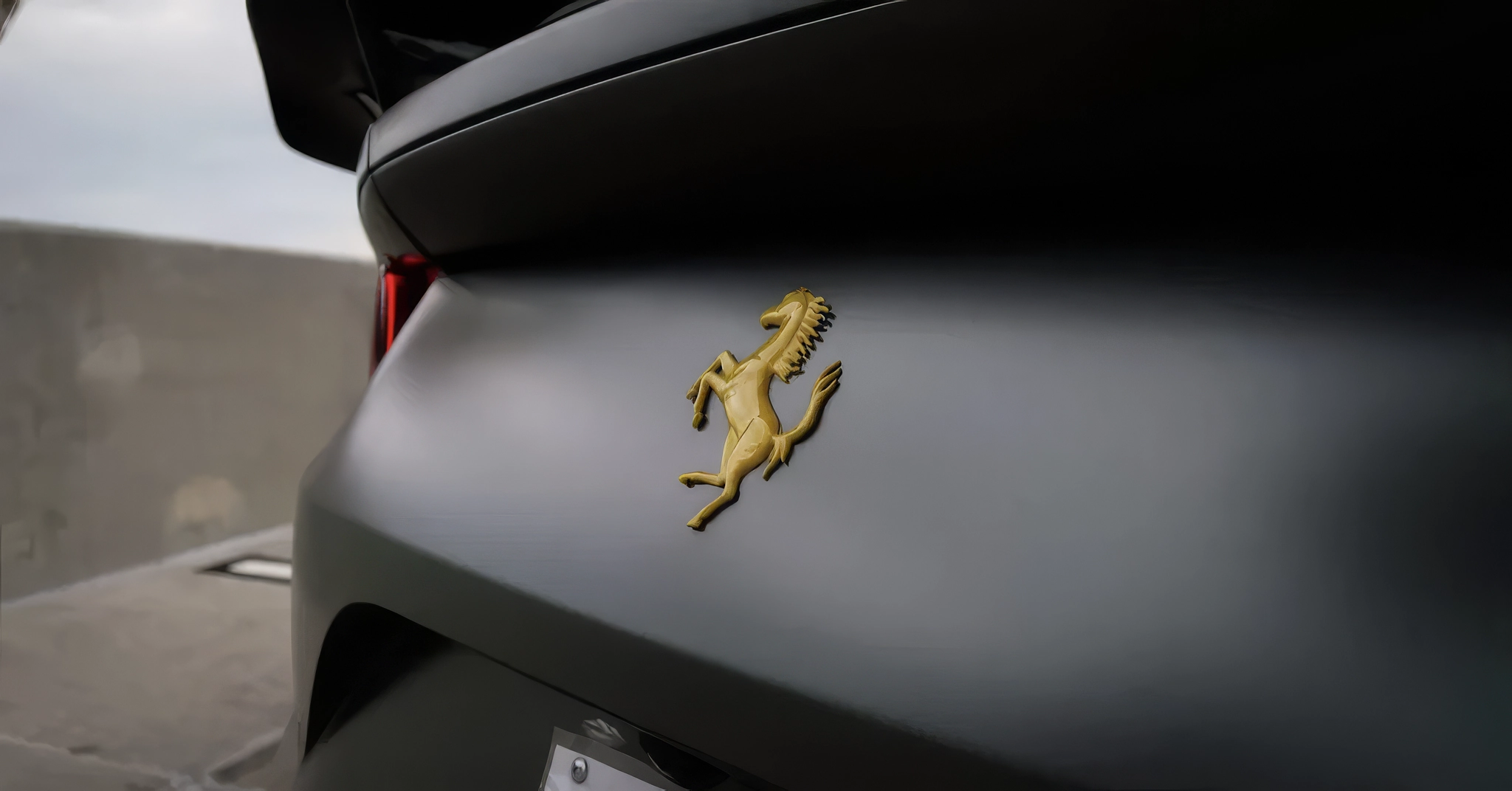 Ferrari 812 Superfast - Grigio Opaco on Nero (Satin Dark Gray on Black)