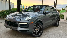 Porsche Cayenne – Gray on Red