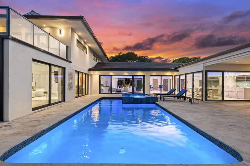 Villa Paraiso - $2,500
