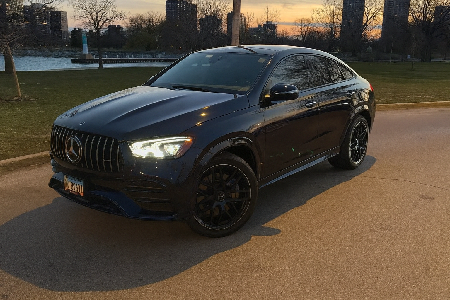 Mercedes-Benz GLE 53 AMG - Obsidian Black Metallic on Black 