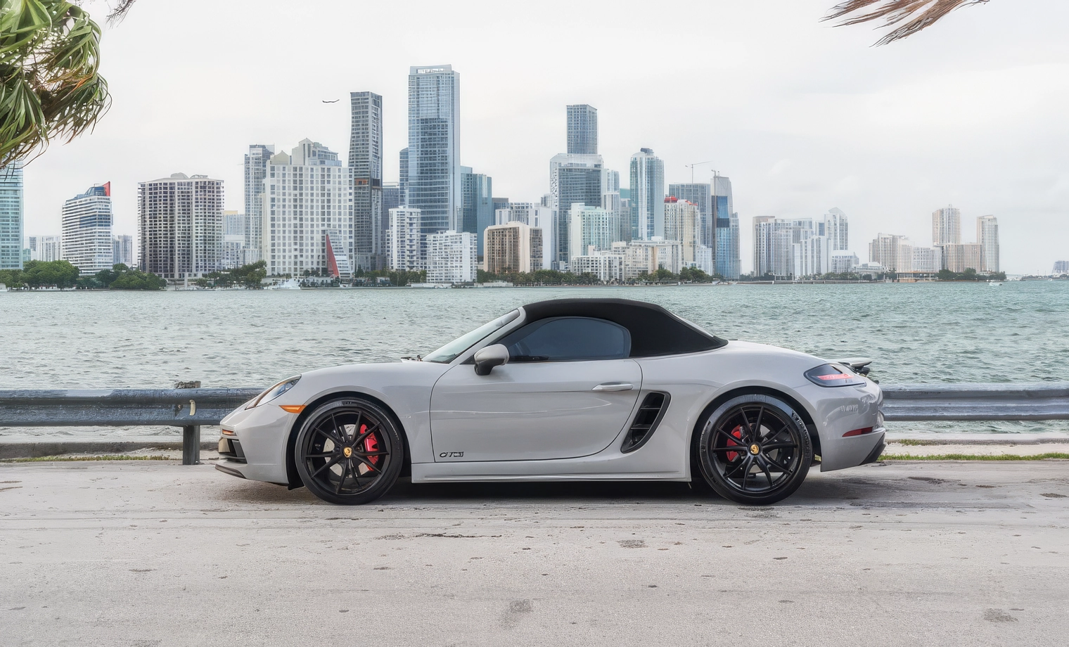 Porsche 718 Boxster GTS – Kreide (Chalk) on Black