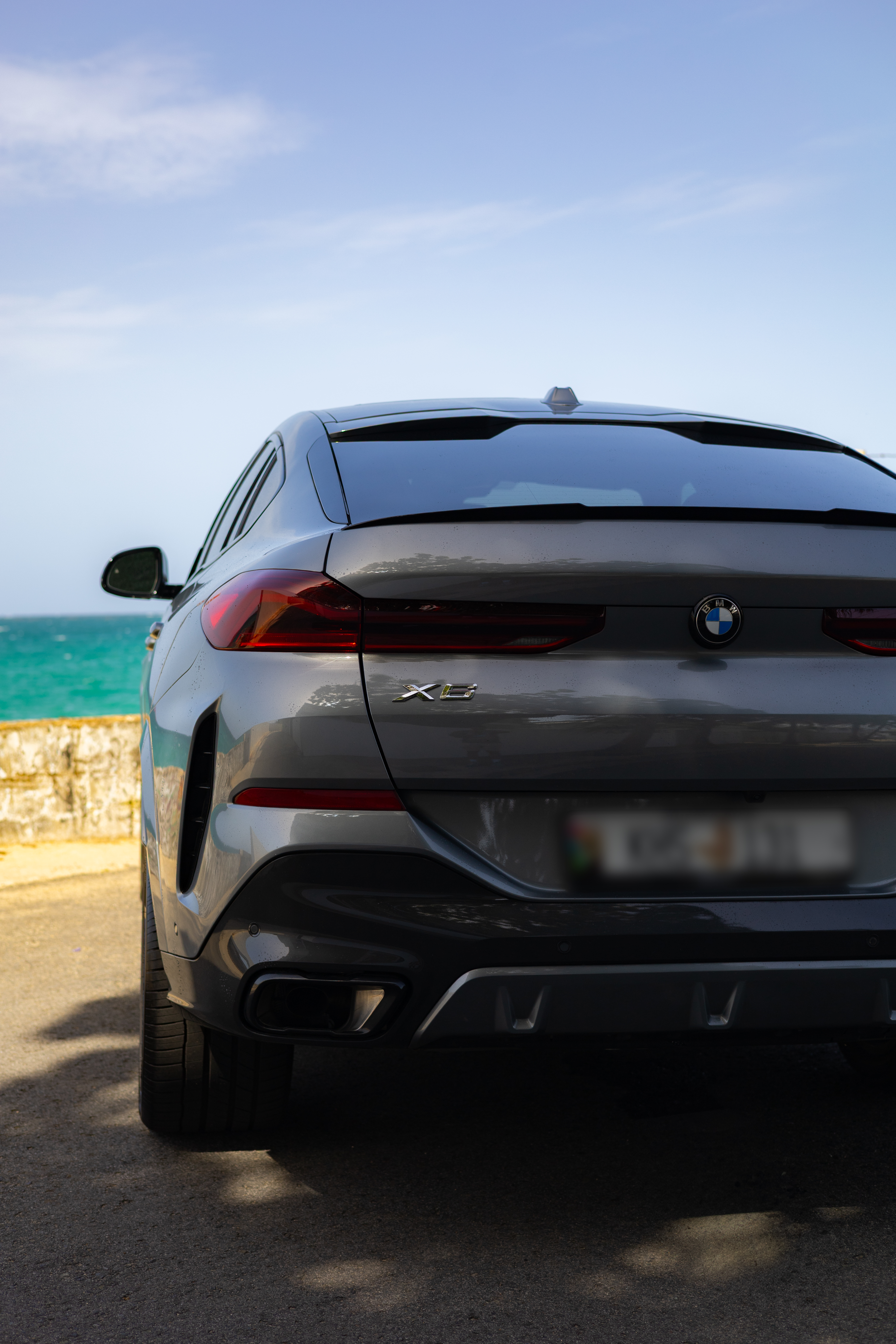 BMW X6 - Grey on Orange