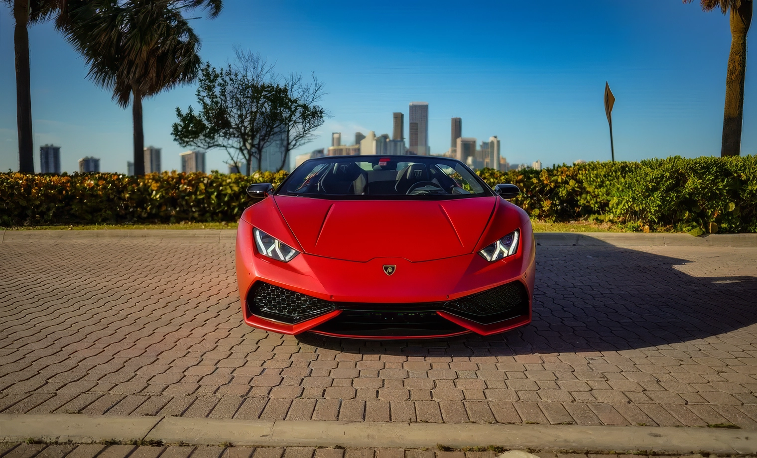 Lamborghini Huracan Spyder – Rosso Mars on Nero (Matte Red on Black)