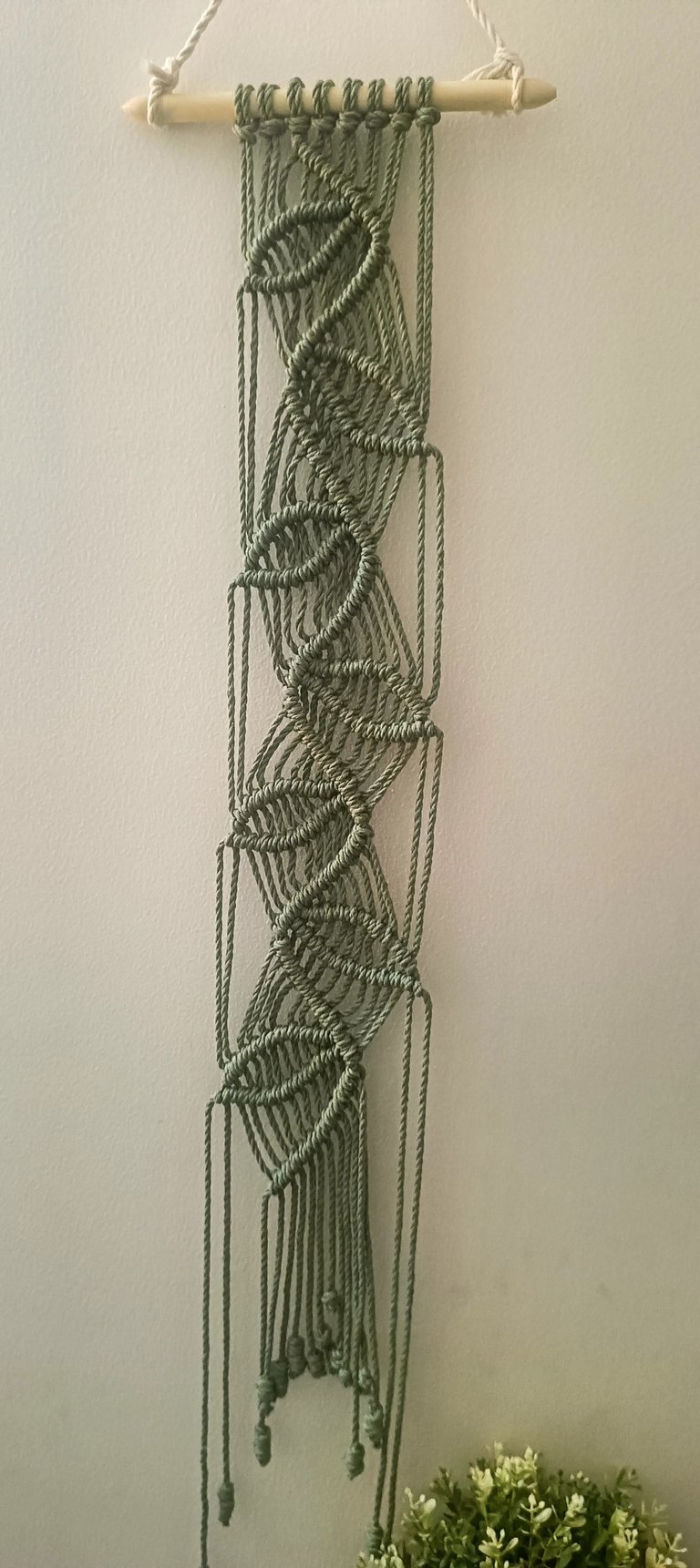 Green Macrame narrow knotted leaves wall hanging