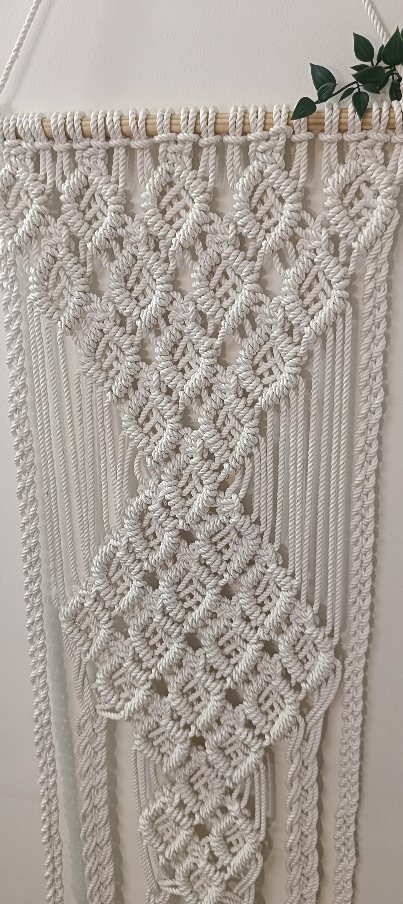 Big-Thick Diamond Pattern with wooden dowel