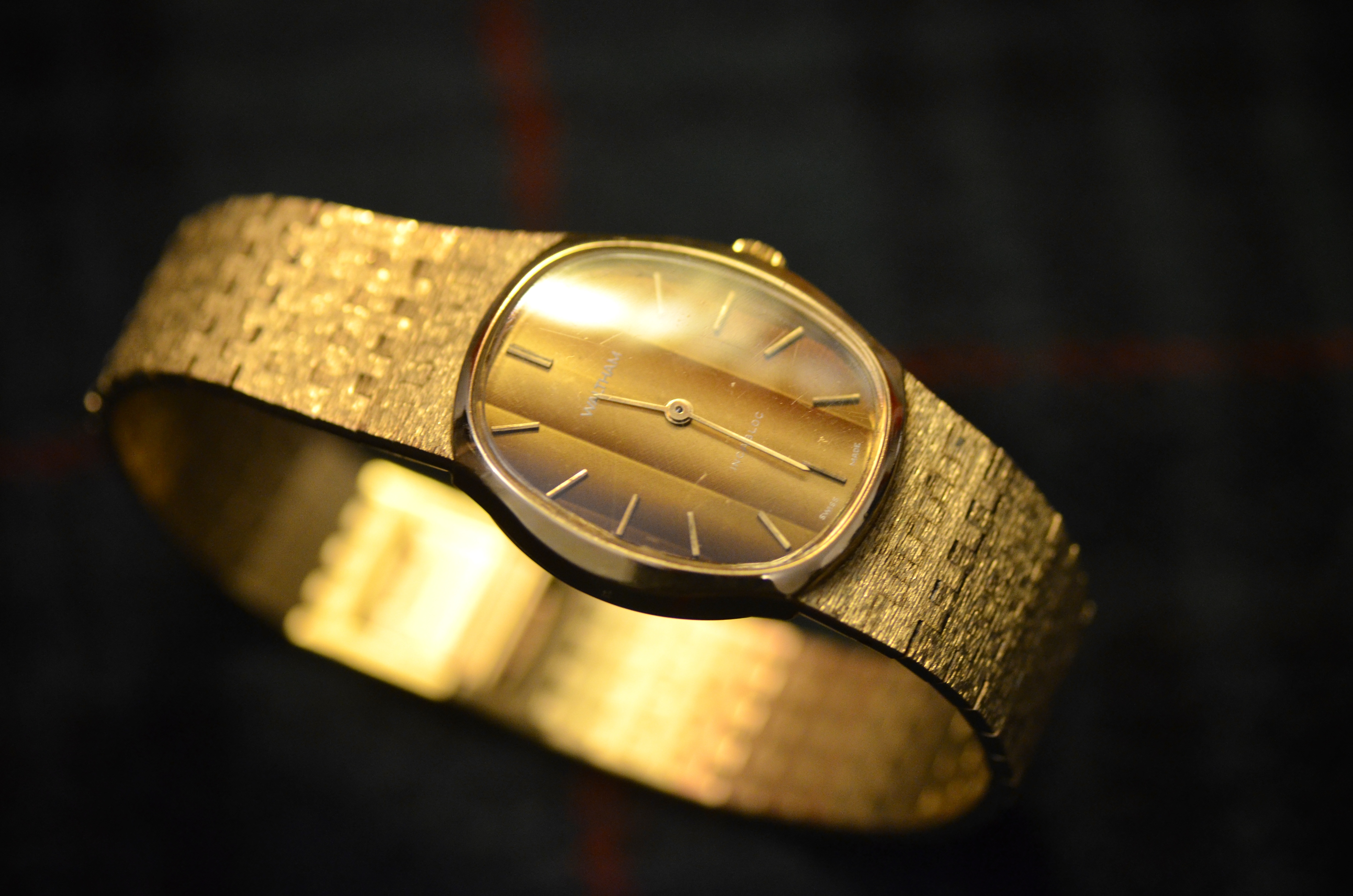 Waltham Integrated Bracelet Mechanical Watch