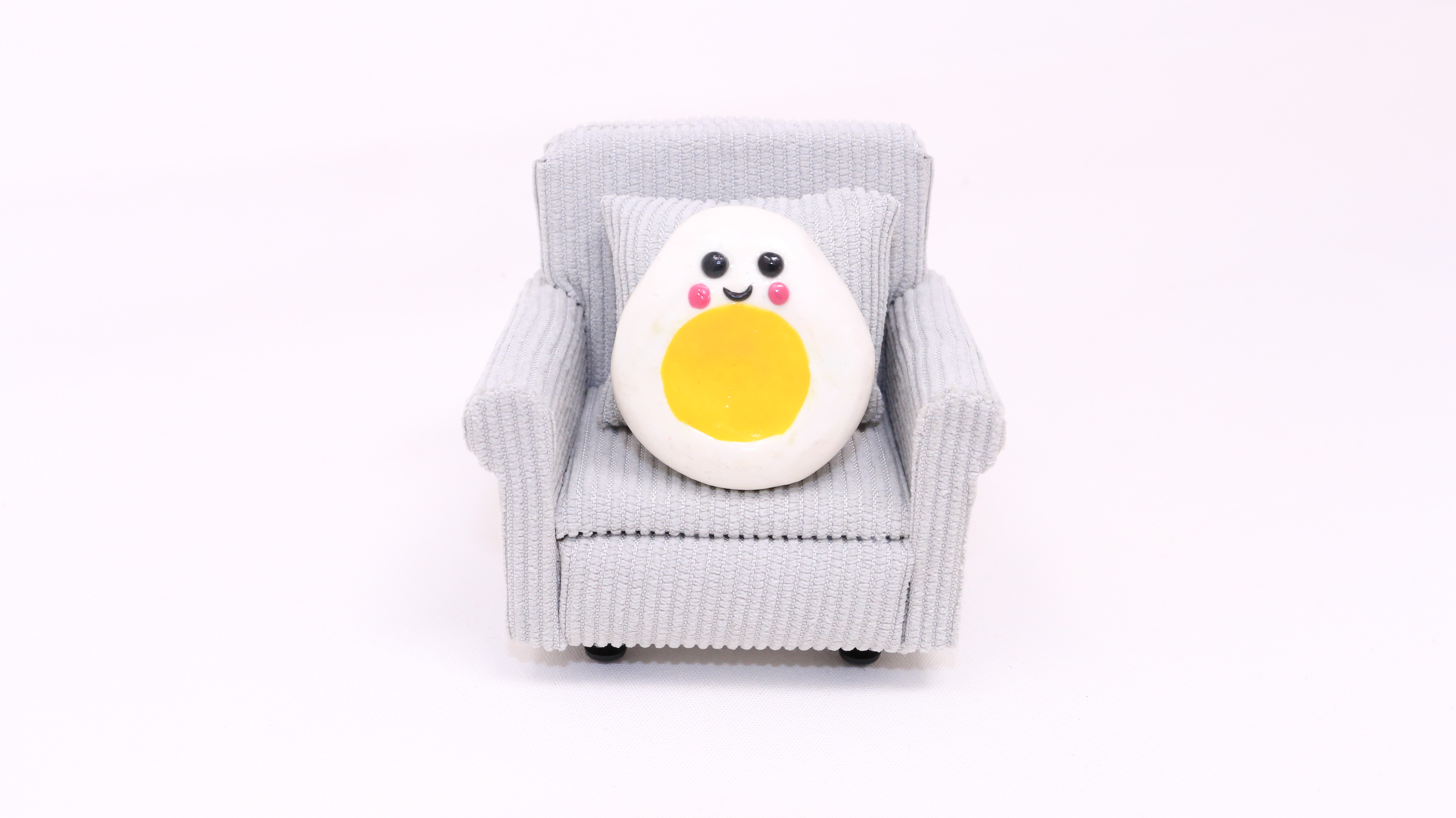 Pierre du calme œuf souriant/ Worry stone egg