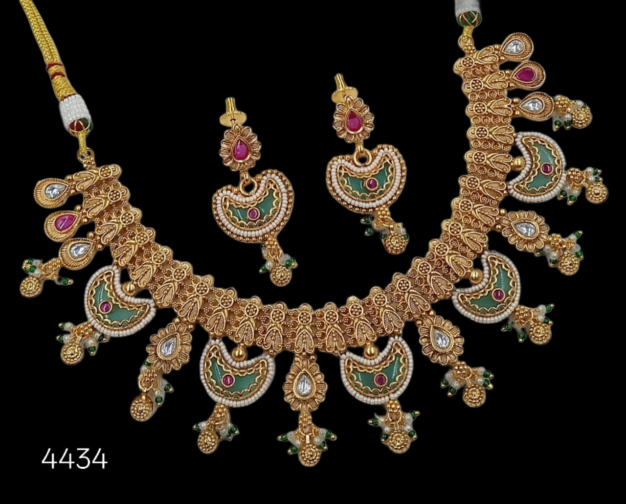 HERITAGE NECKLACE  SA00801PB