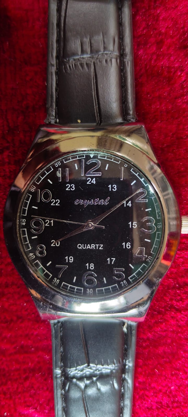 Classic Black Leather Wristwatch - AM01017TS