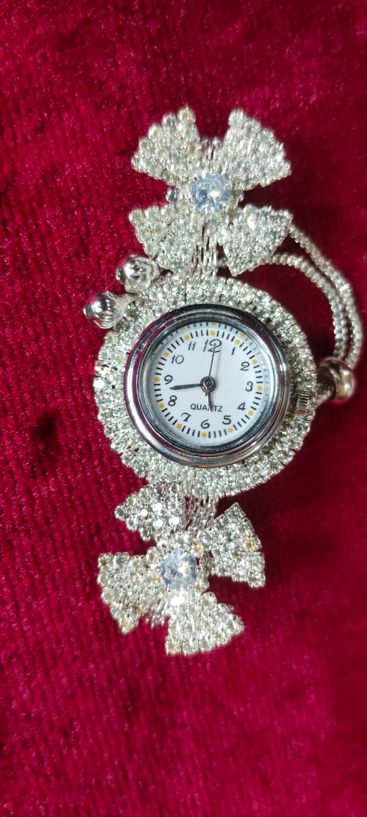 Elegant Silver Crystal Bracelet KIDS Watch - AM01028RW