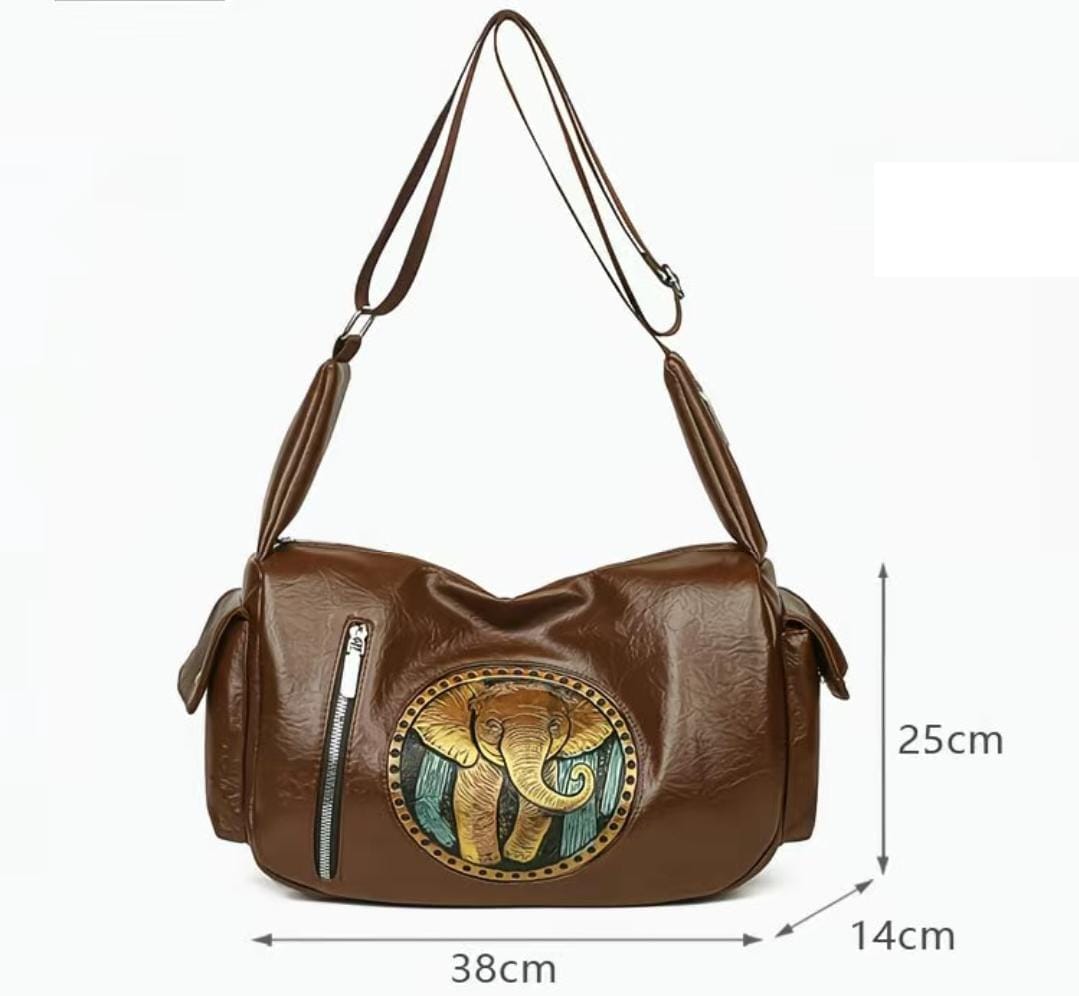 Elephant Patch Black Shoulder Bag - AM01402MB