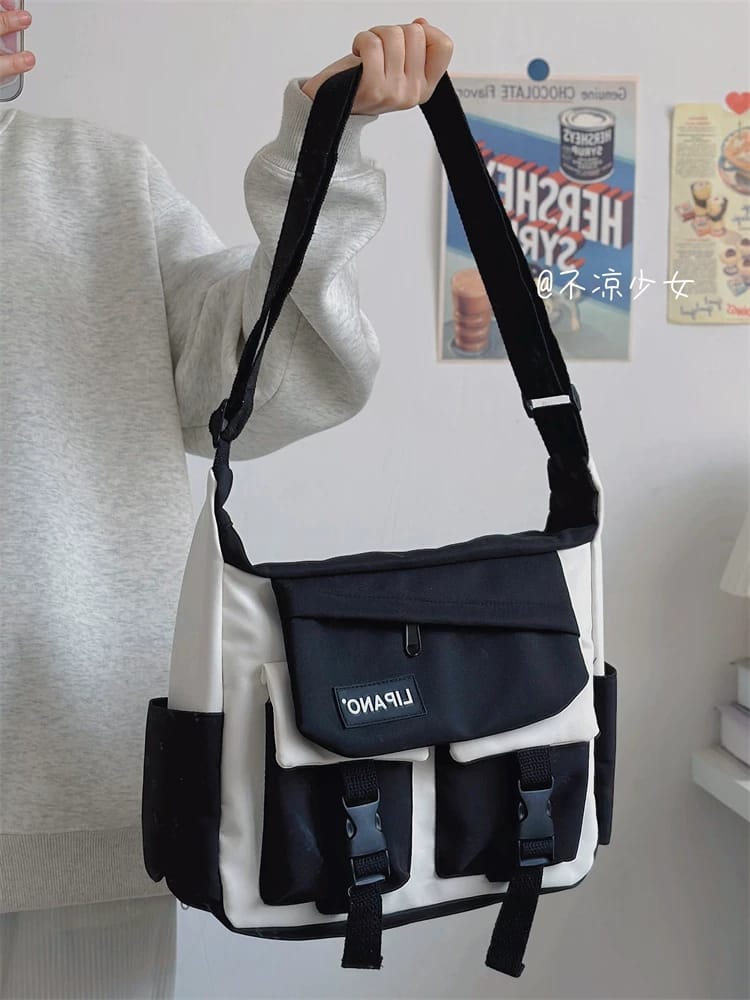Blue and White Shoulder Bag - AM01405MB