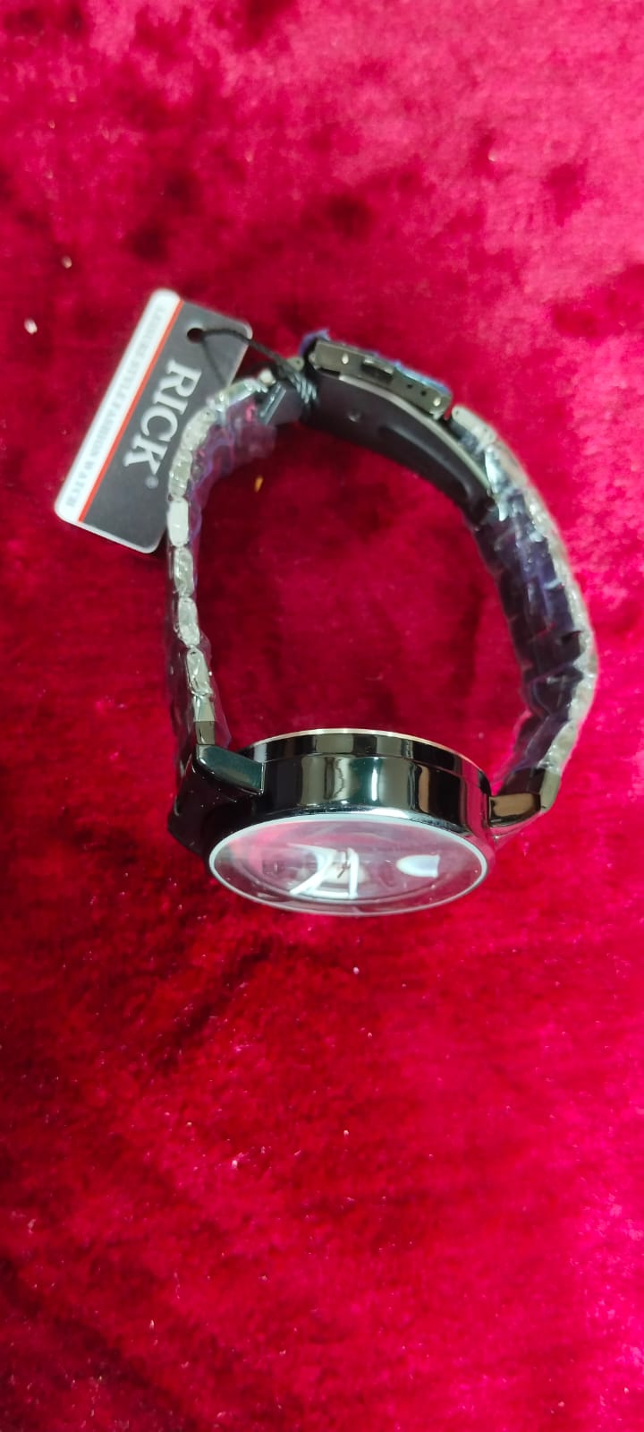 Modern Black Wristwatch RICK - AM01022RW