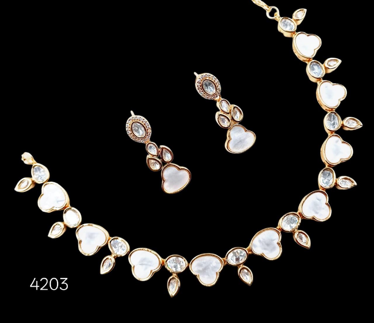 4261 Pachi Kundam Set  SA00845PB