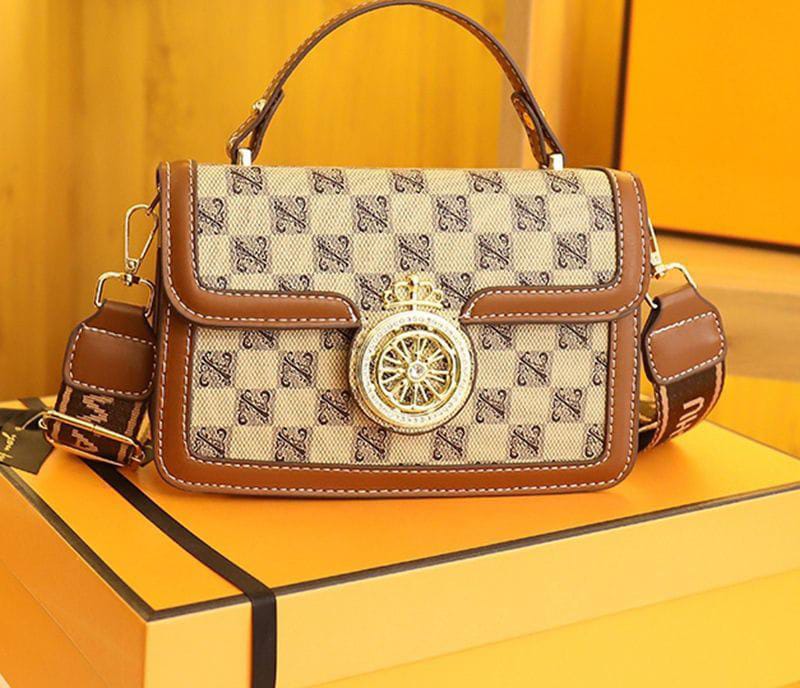 Stylish Women's Handbag -AM01413MB 