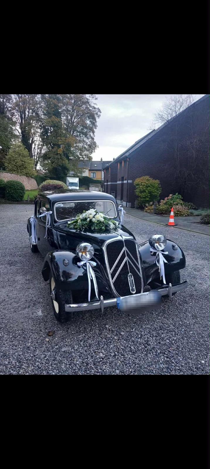 Voiture de mariage  vintage avec chauffeur