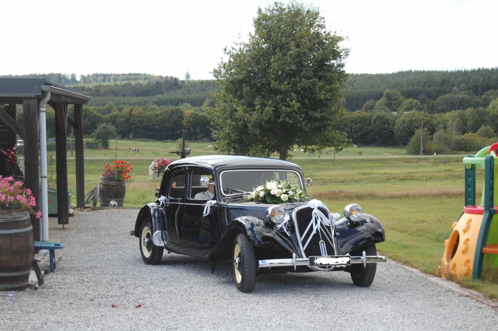 Voiture de mariage  vintage avec chauffeur