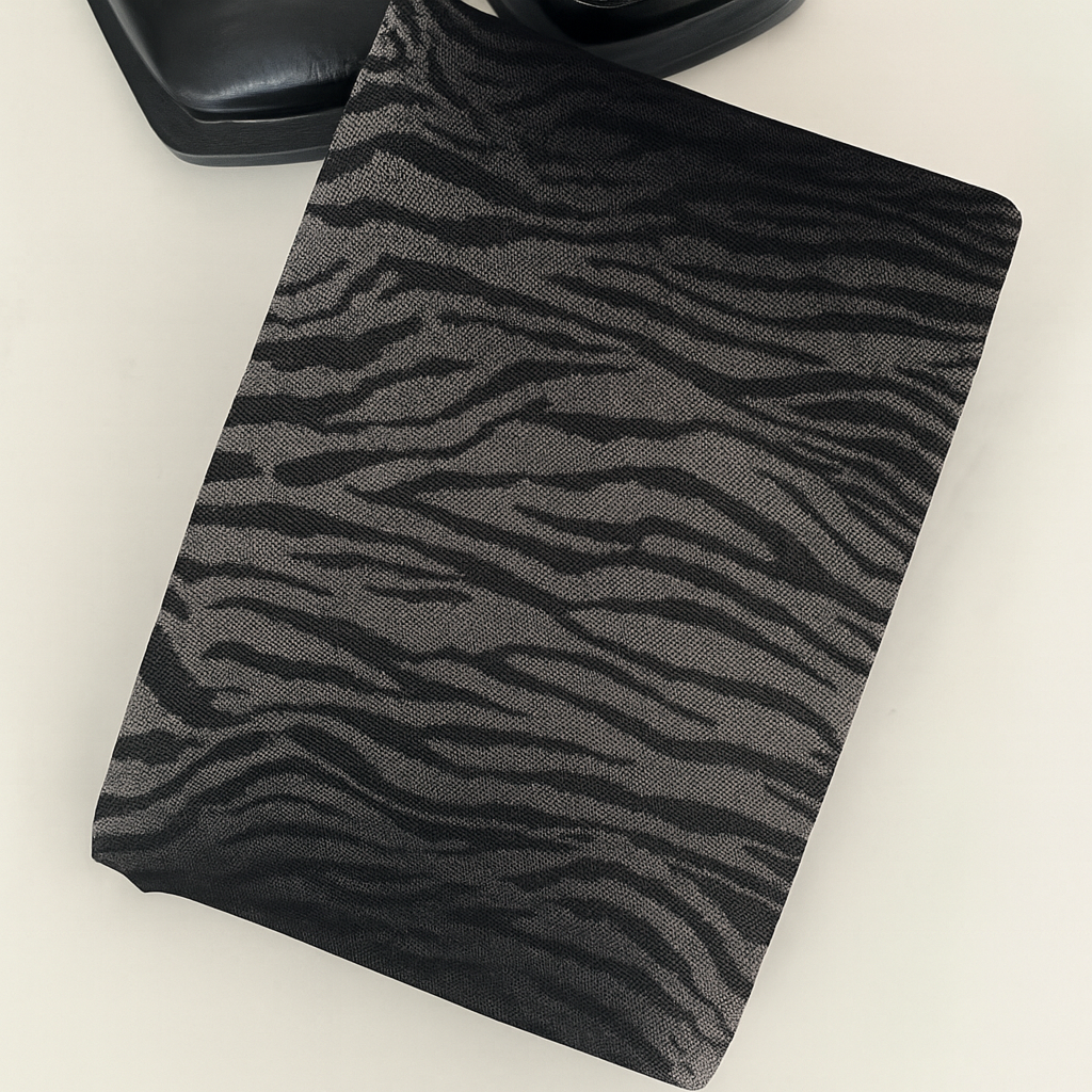 Zebra-Inspired Pattern Sheer Tights – Bold Fashion Statement