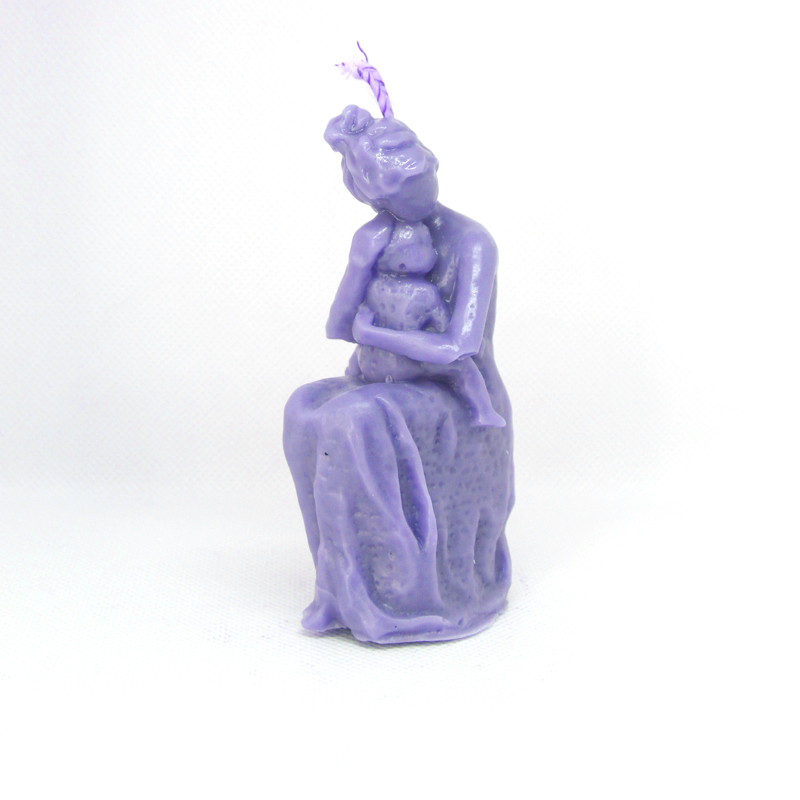 Bougie parfumée mère assise