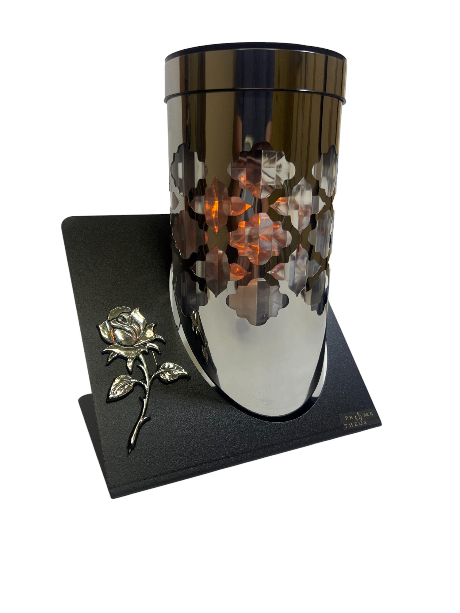 Žvakė sidabrinė su saulės elementais (didelė)