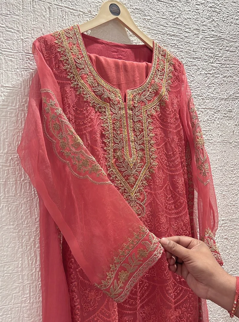 Self thread embroidered Parsi Delight
