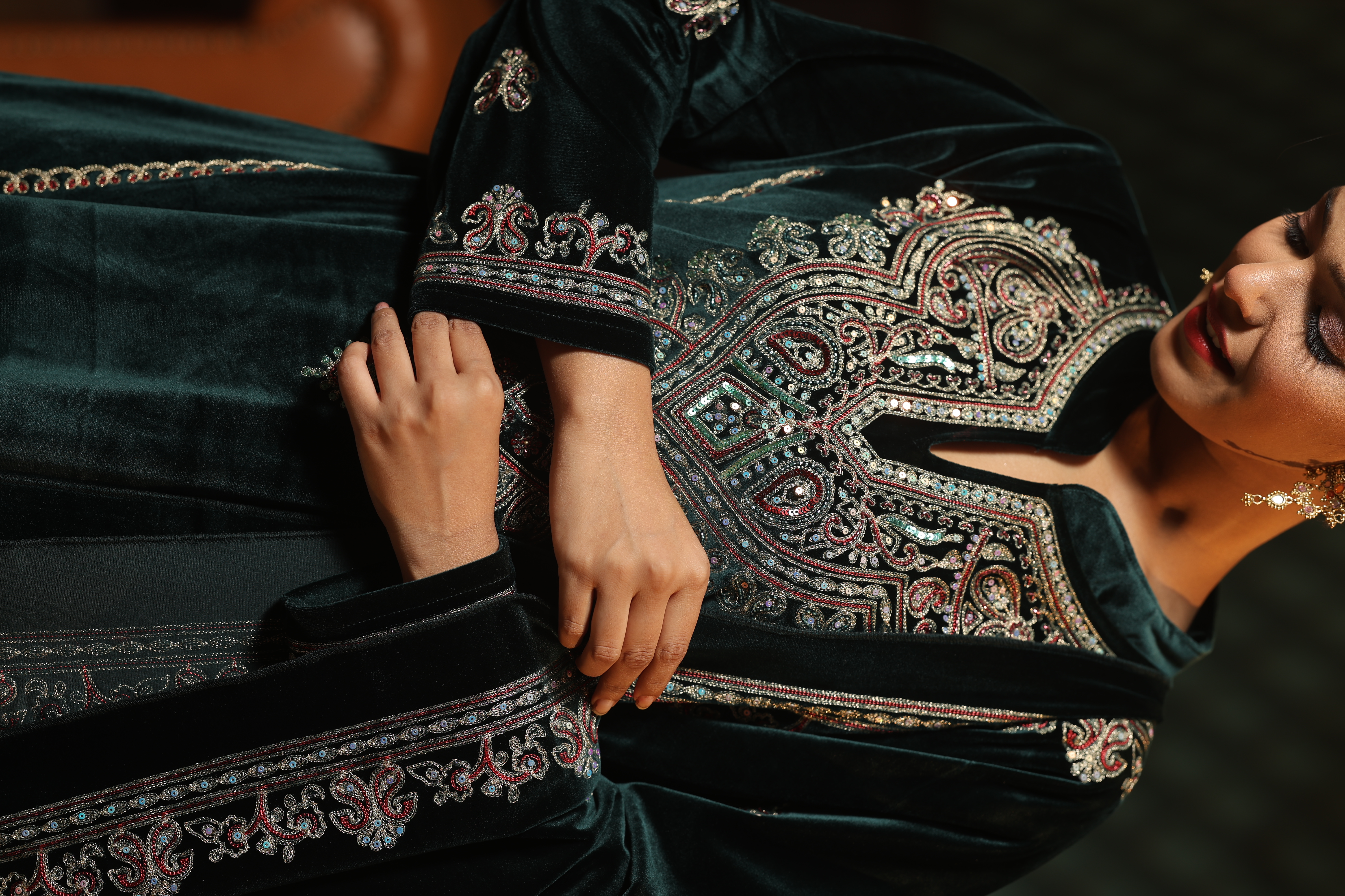 Royal Green Embroidered Velvet 3-piece Suit