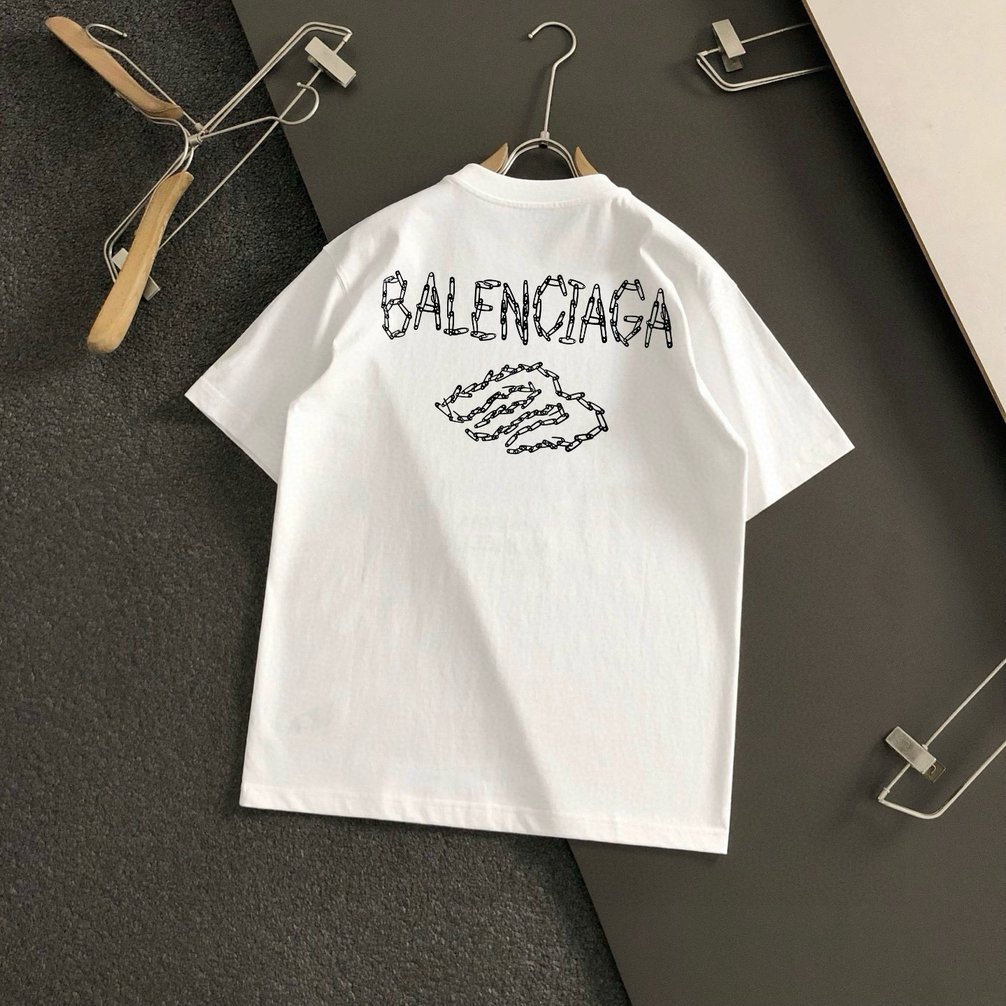 BALENCIAGA