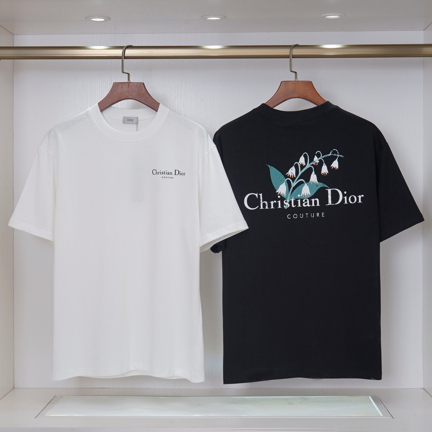 DIOR