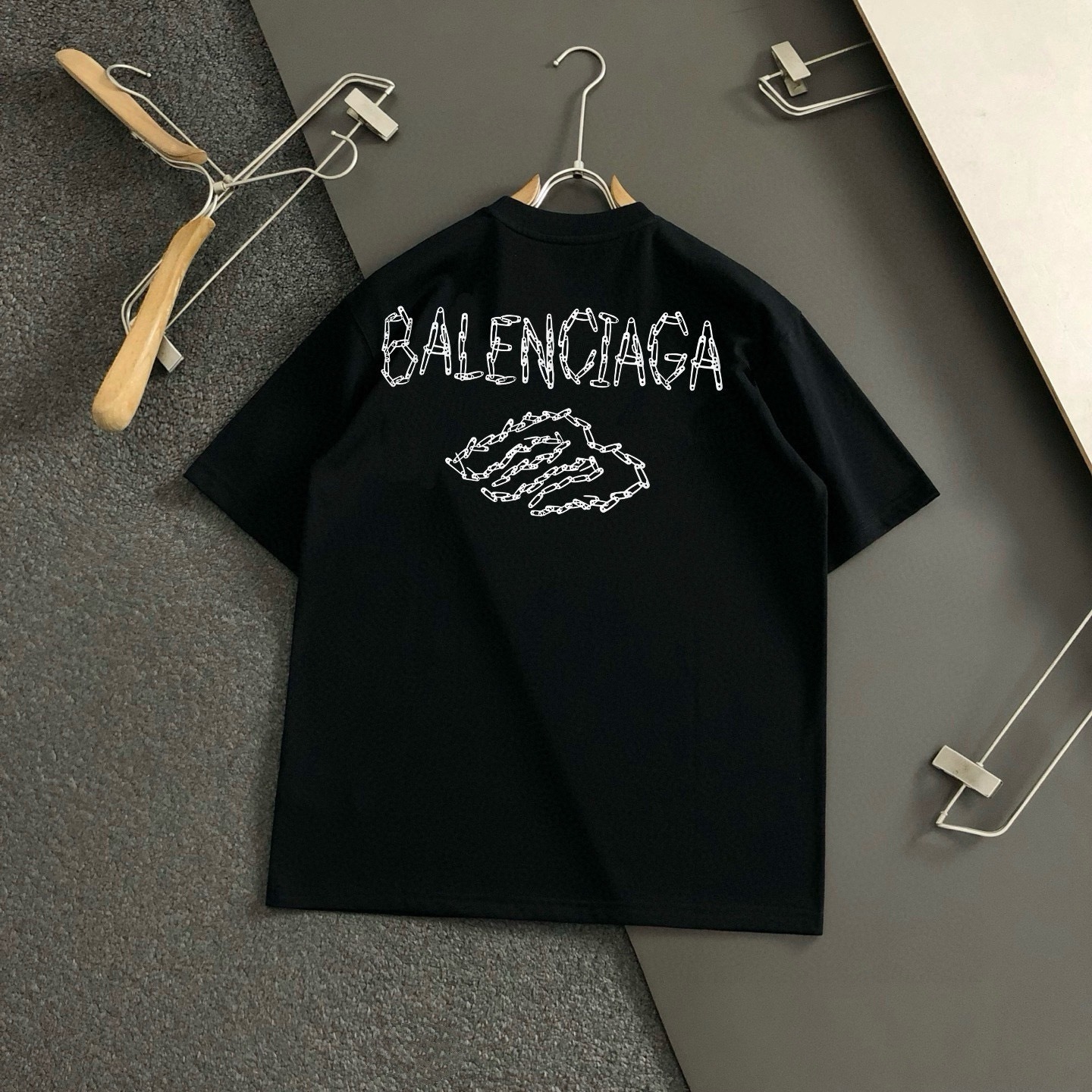 BALENCIAGA