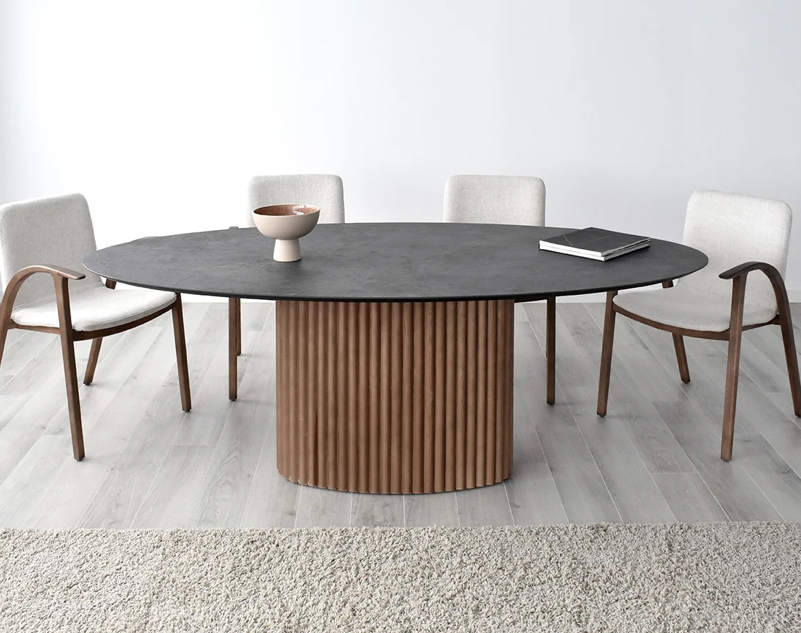 Mesa ovalada moderna porcelanico 