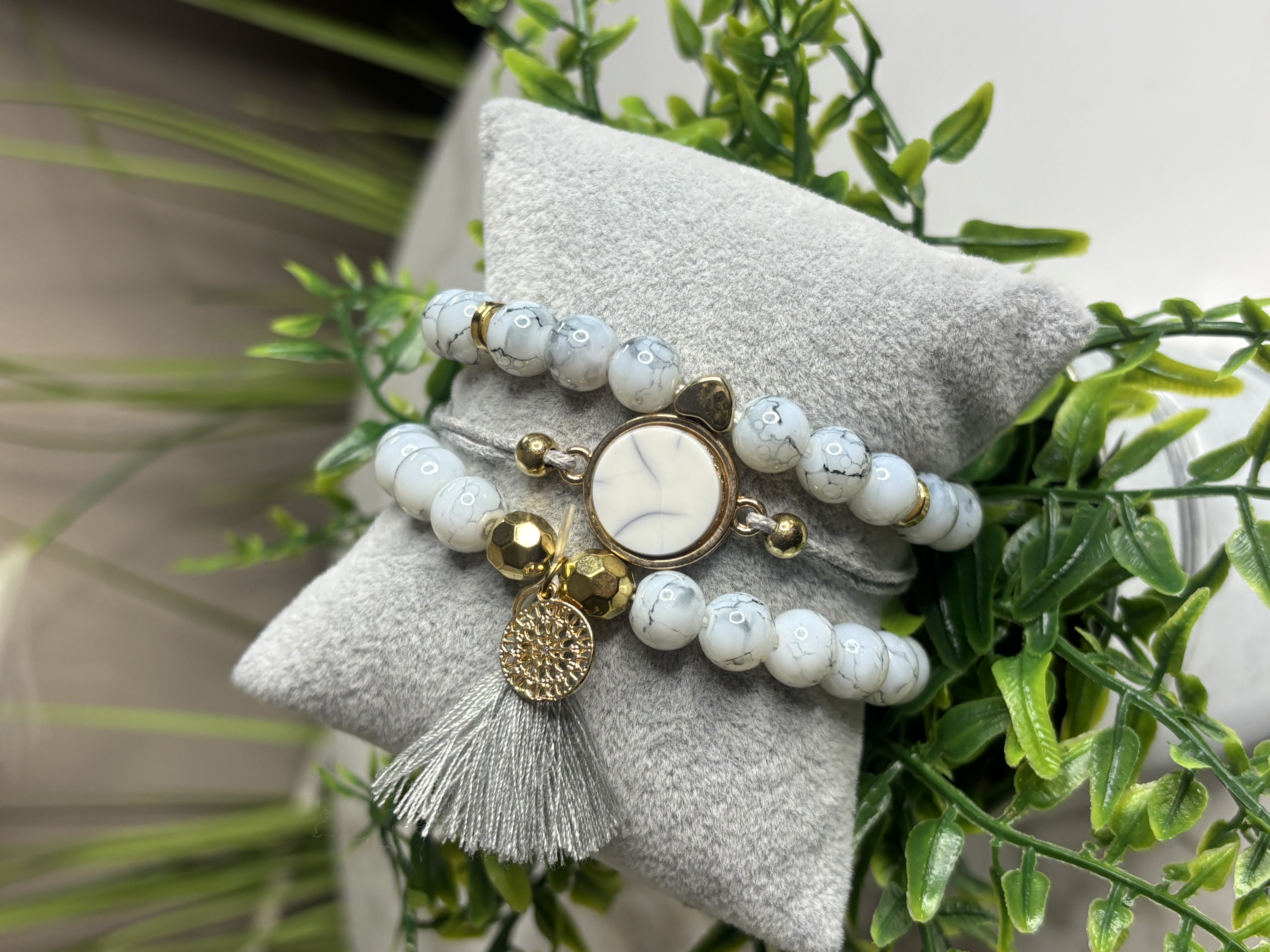 Rankų darbo apyrankių rinkinys